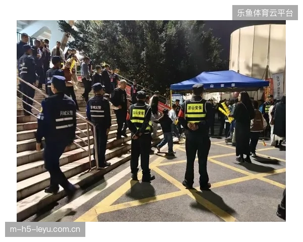 赛事安保指挥系统如何预判极端天气下的人员密集风险